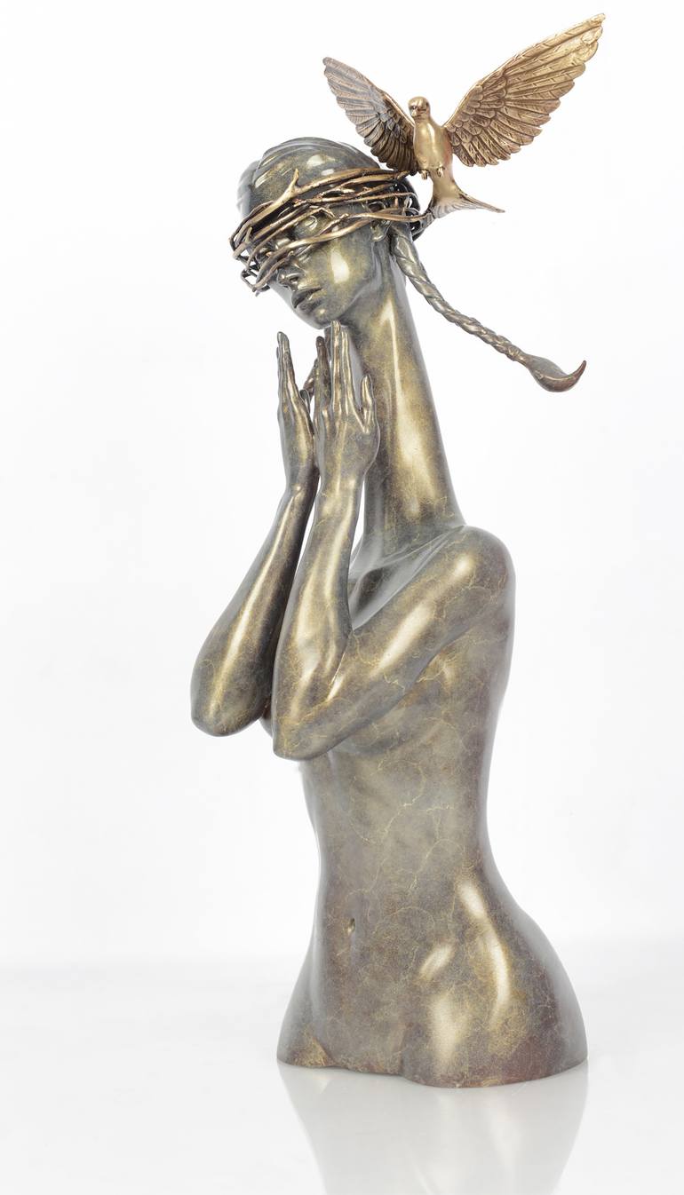 Original Figurative People Sculpture by Kai Mao