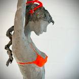 Women in a Bikini by Michael Reichel