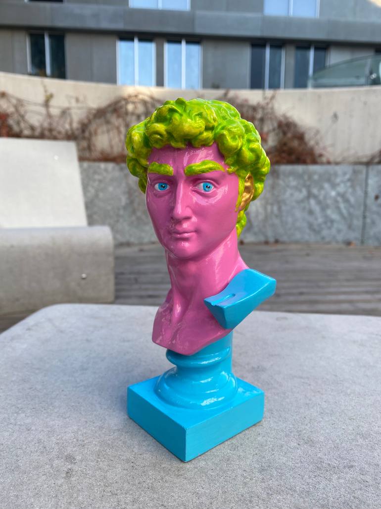 Original Modernism Pop Culture/Celebrity Sculpture by Sviatlana Petushkova