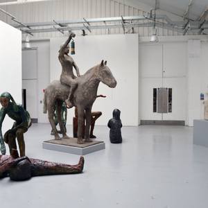 Composition of 7 sculptures