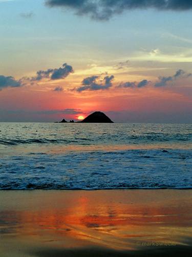 Sunset Ixtapa thumb