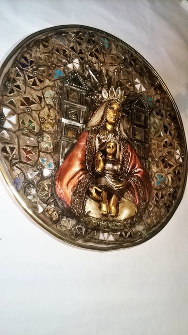 MEDALLION FOR WALL, ORIGINAL MOSAIC WITH INLAID MIRRORS WITH VIRGIN OF COROMOTO. thumb