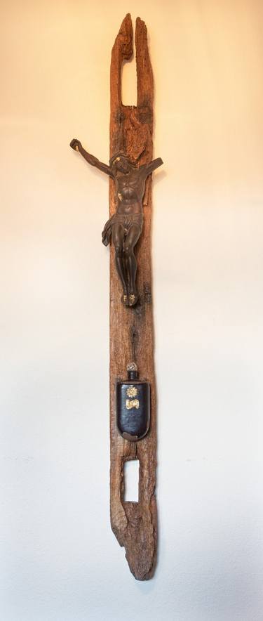 Symbolic hanging decorative sculpture - Corpus of Jesus and  World War I symolic. thumb
