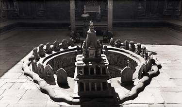 Royal Bathing Court at Palace, Patan, Nepal thumb