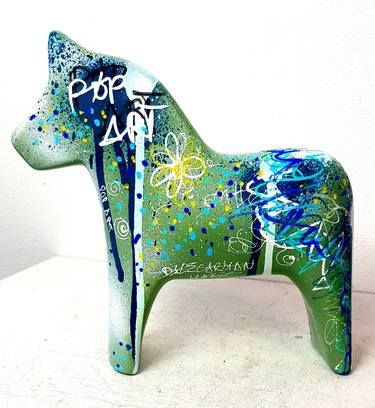 Original Pop Art Animal Sculpture by Priscilla Vettese