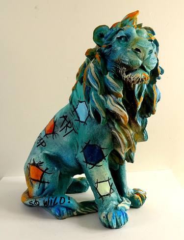 Lion Sculpture, So Wild Lion, Pop Art Graffiti Statue Design thumb