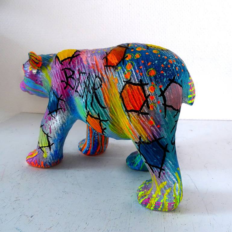 pop art polar bear resin statue / bear graffiti colored sculpture