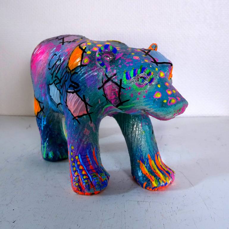 Original Pop Art Animal Sculpture by Priscilla Vettese