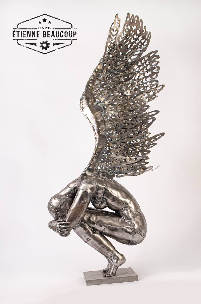 Original Figurative Other Sculpture by Etienne Beaucoup