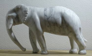 Carrara Marble Wild Animal - Elephant 2 thumb