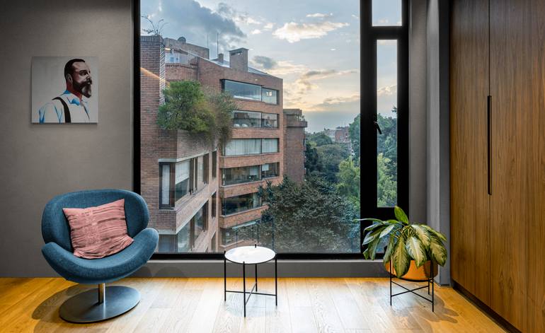 Original Figurative People Painting by Janos Kujbus