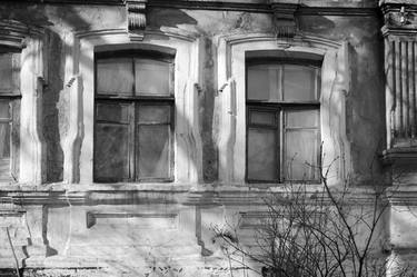 Window in old house. thumb