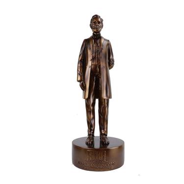 Abraham Lincoln Bronze Statue thumb