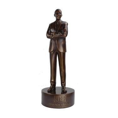 Barack Obama Bronze Statue thumb