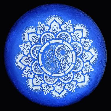 Moon  Mandala Yin-Yang thumb