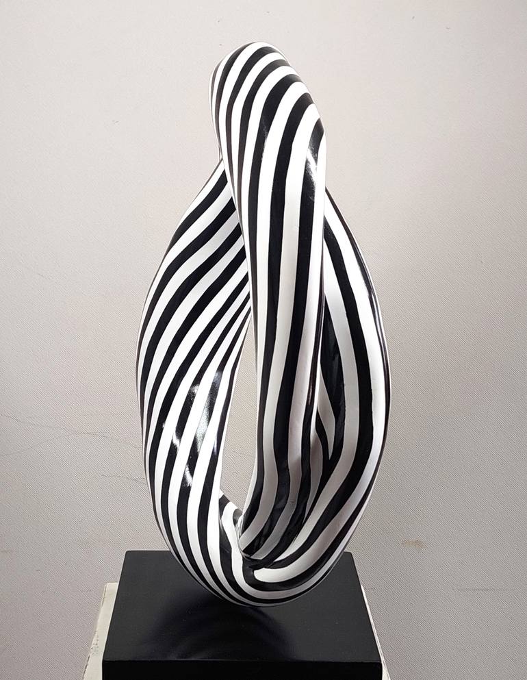 Original Contemporary Abstract Sculpture by Cristián Cuevas