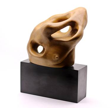 Modern head in clay thumb