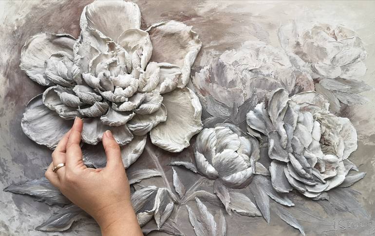 Original Figurative Floral Sculpture by Irina Stepanova