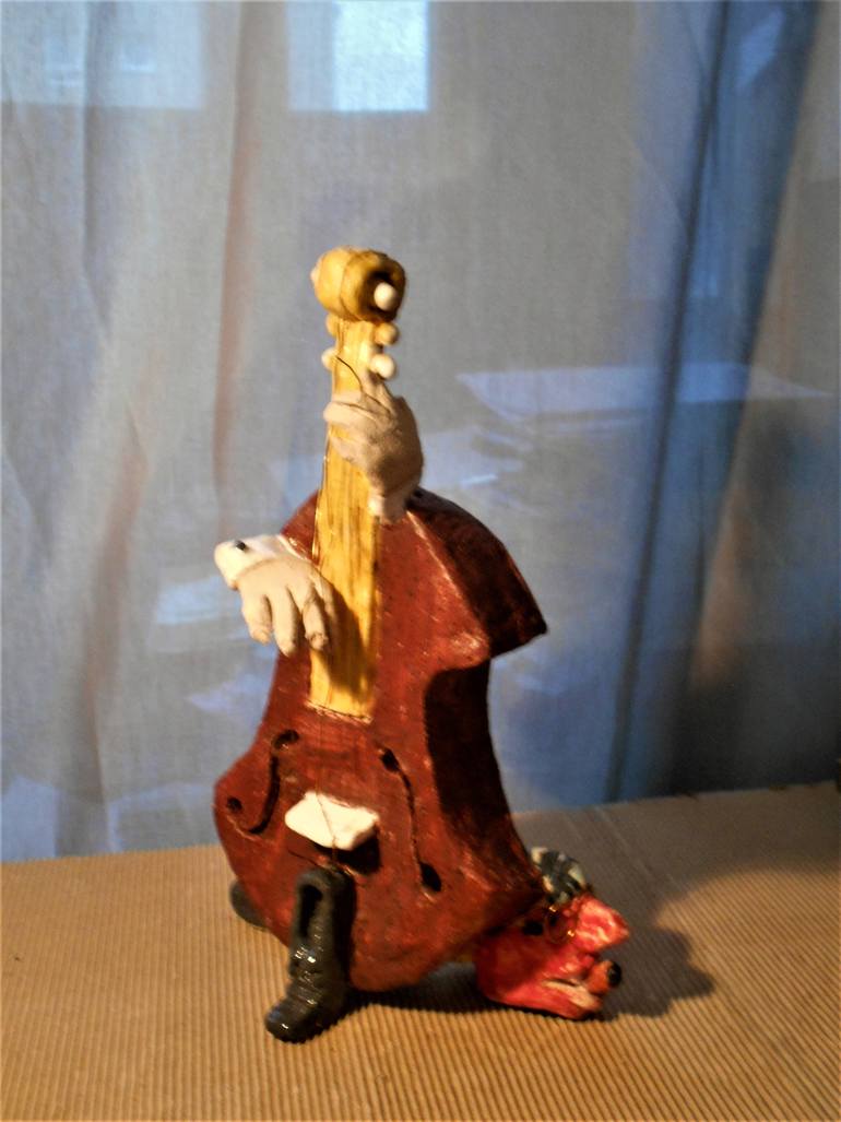 Original Figurative Music Sculpture by Markus Nieden