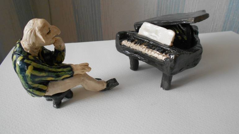 Original Figurative Music Sculpture by Markus Nieden