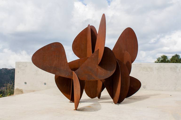 Original Abstract Sculpture by Alejandro Vega Beuvrin