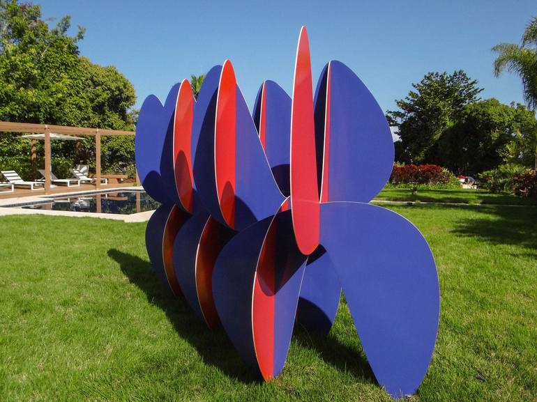 Original Abstract Sculpture by Alejandro Vega Beuvrin