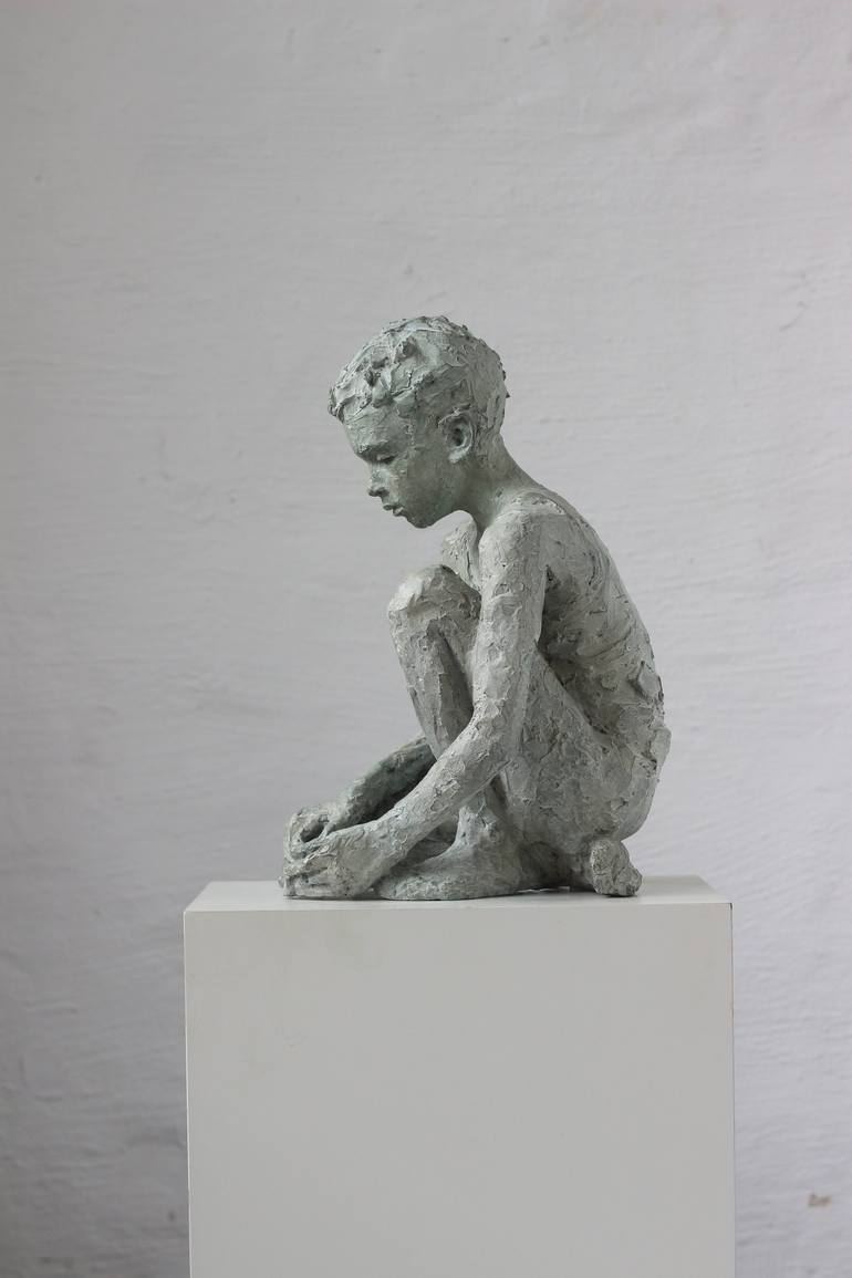 Original Figurative People Sculpture by Valerie Otte