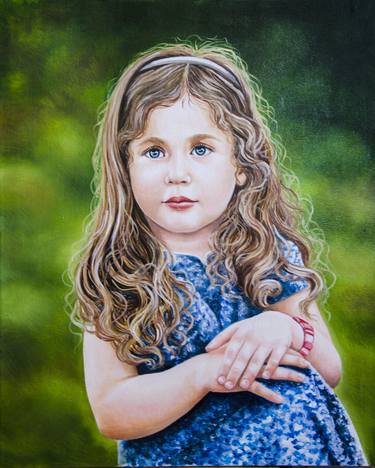 Portrait of a little girl thumb