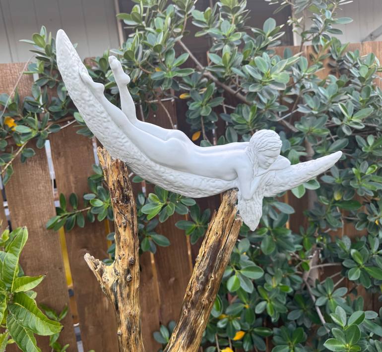 Original Figurative Women Sculpture by Ania Modzelewski
