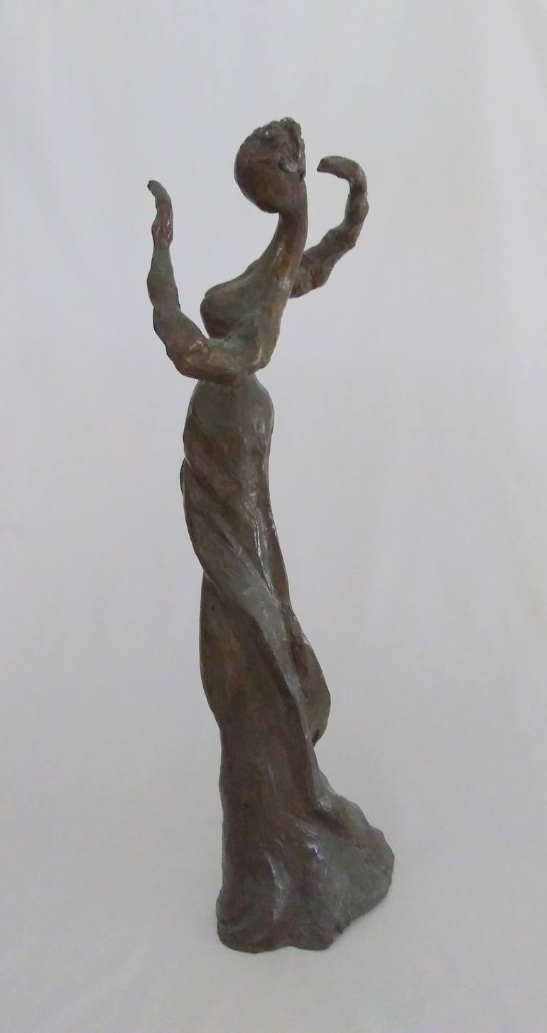 Original Figurative Women Sculpture by Ania Modzelewski