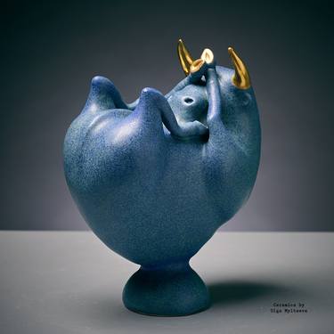 Original Figurative Animal Sculpture by Oly Miltys