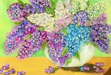 Mira. Lilac in a white vase. 2021 thumb