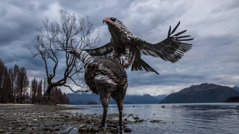 New Zealand Haast Eagle and Moa - Print