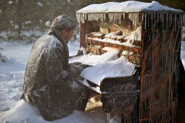 The musician plays the snow-covered piano - Limited Edition of 10 thumb