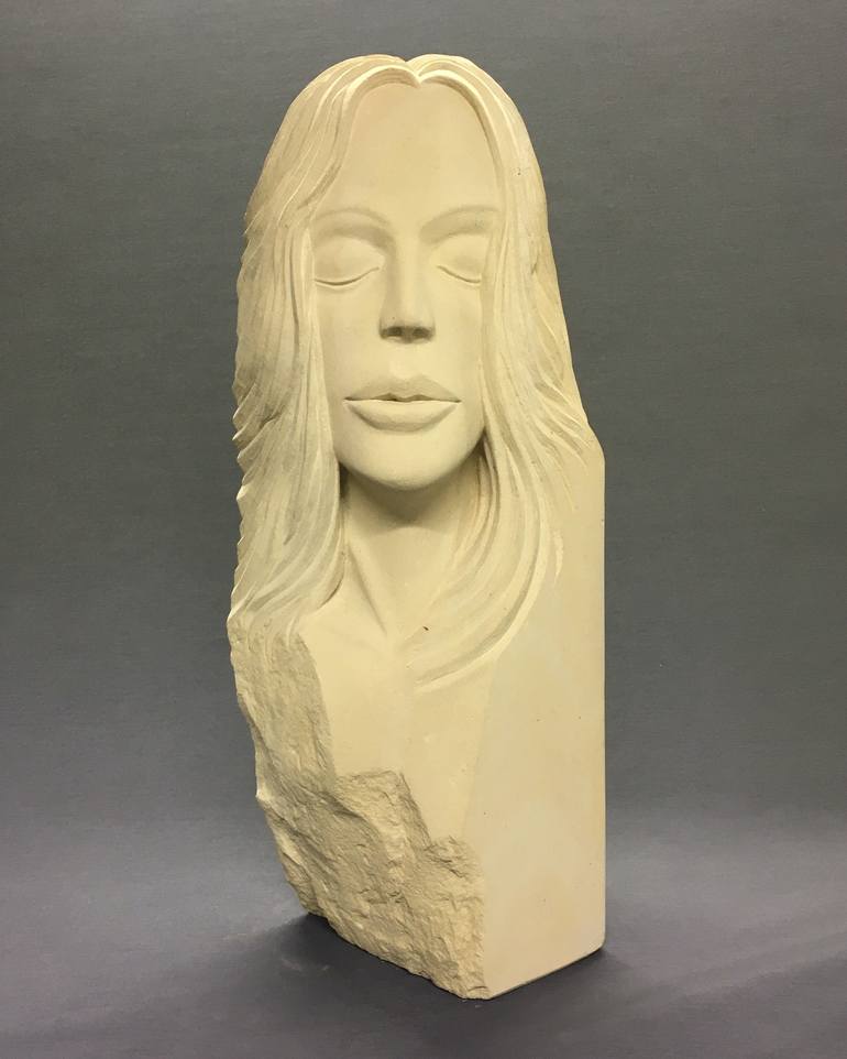 Original Figurative Women Sculpture by Roland Hoeft