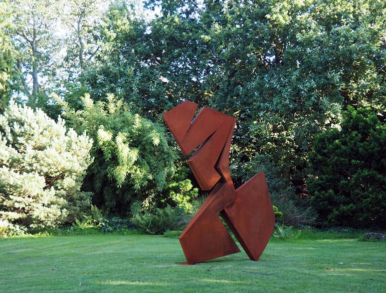 Original Geometric Sculpture by MPCEM sculptor