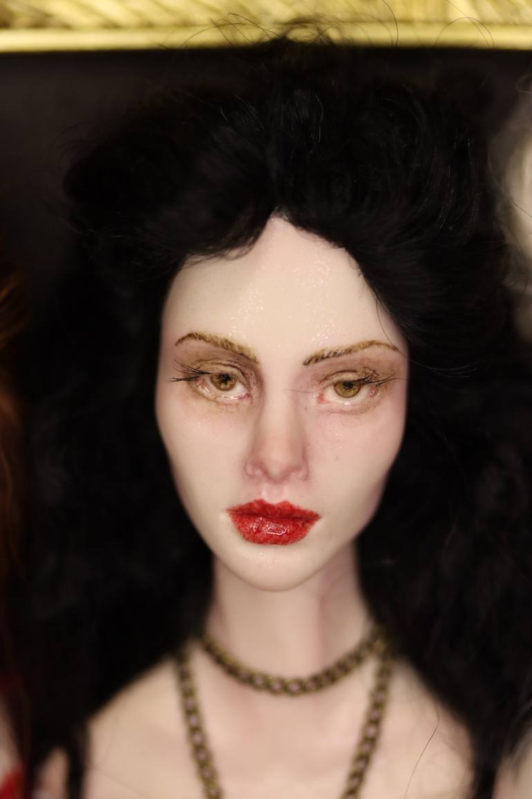 Original Figurative Women Sculpture by Palma Battaglia