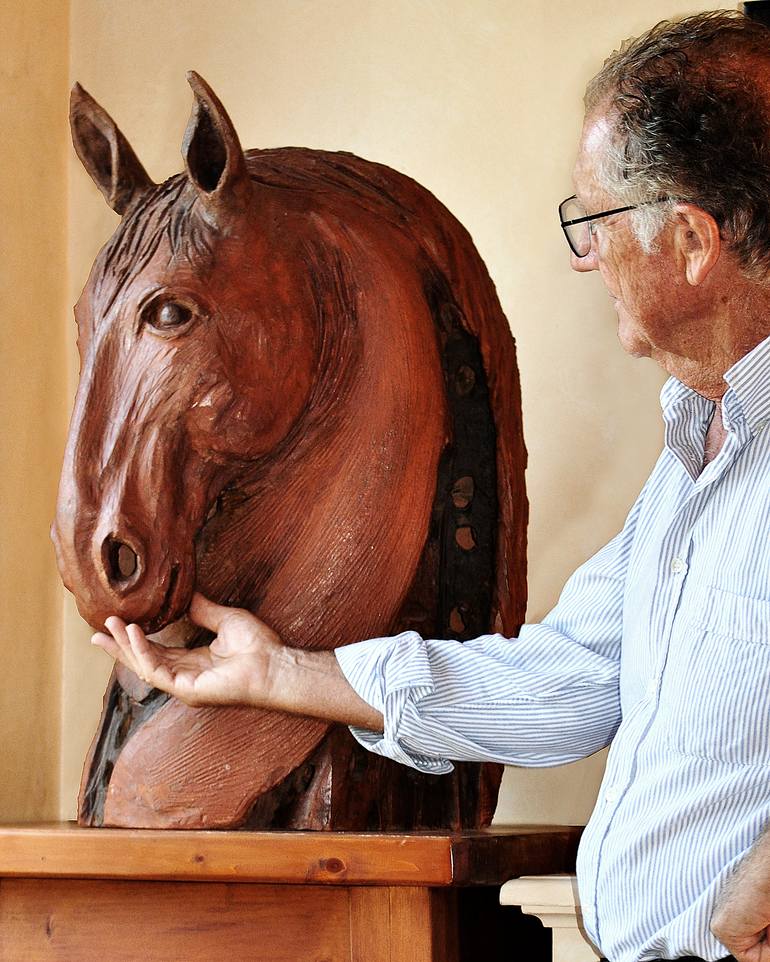 Original Figurative Animal Sculpture by Claudio Magnetti