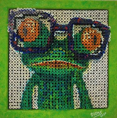 Frog with glasses thumb