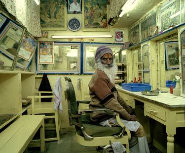 Man in Barbers, Pushkar, India ( 2005) - Limited Edition of 45 thumb