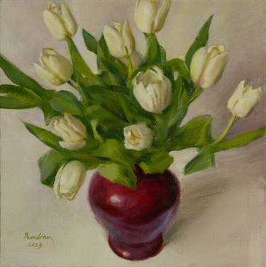 White tulips thumb
