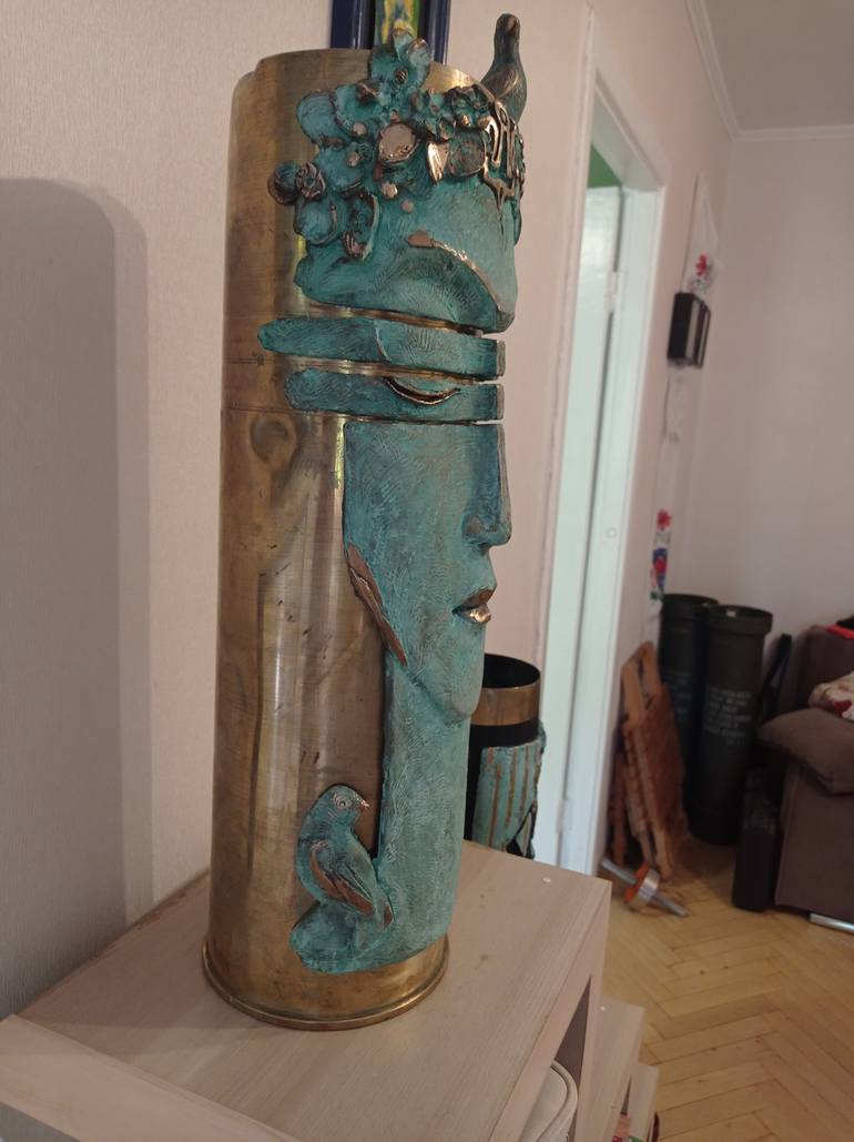 Original Contemporary Women Sculpture by Oksana Kryzhanivska