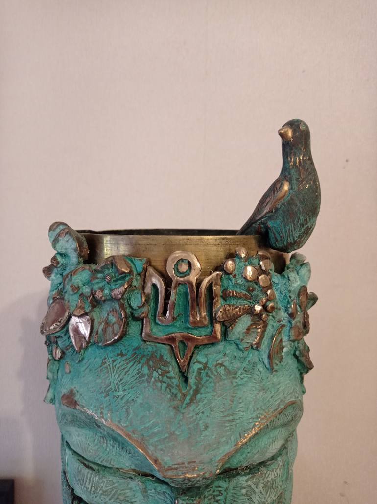 Original Contemporary Women Sculpture by Oksana Kryzhanivska