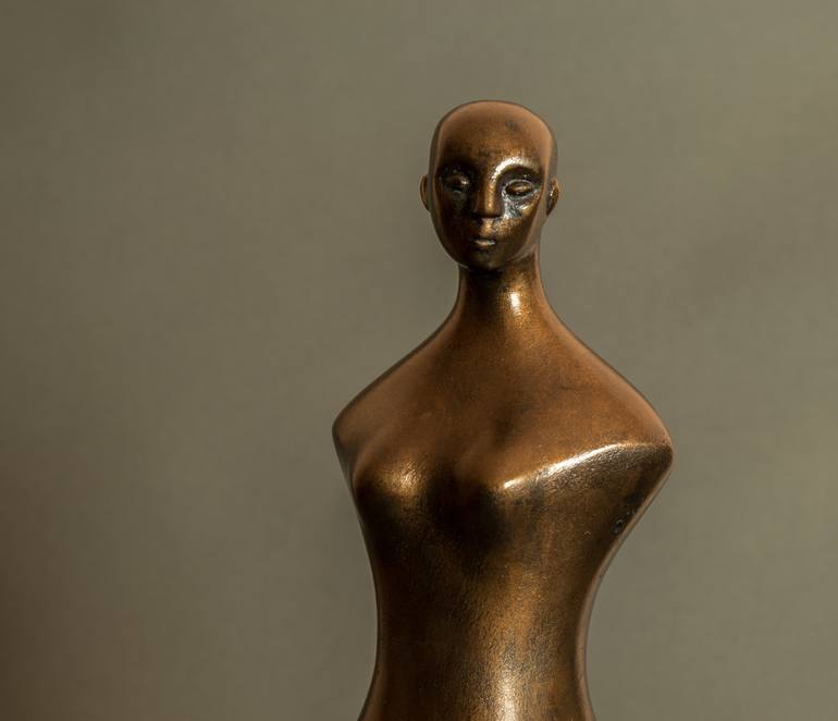 Original Figurative Body Sculpture by Giulia Madonia