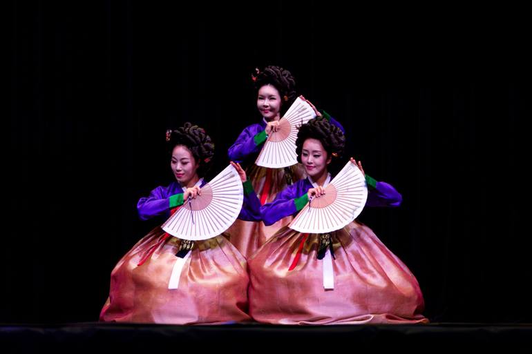 Original Documentary Performing Arts Photography by Loda Choo