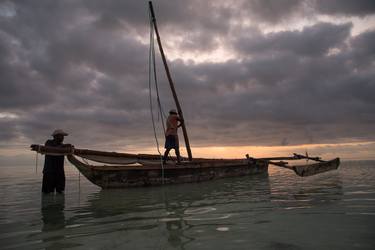 Fishing for a sunrise, Zanzibar - Limited Edition of 20 thumb
