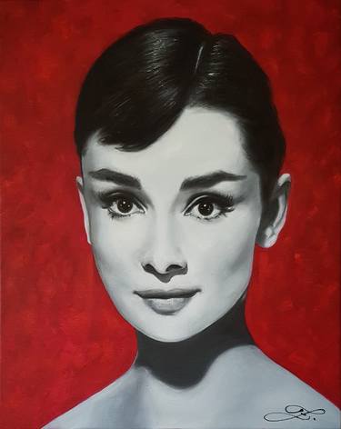 Audrey Hepburn - red thumb