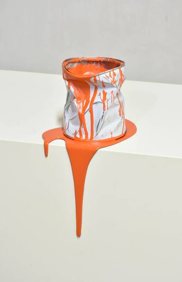 Le vieux pot de peinture orange - 328 thumb