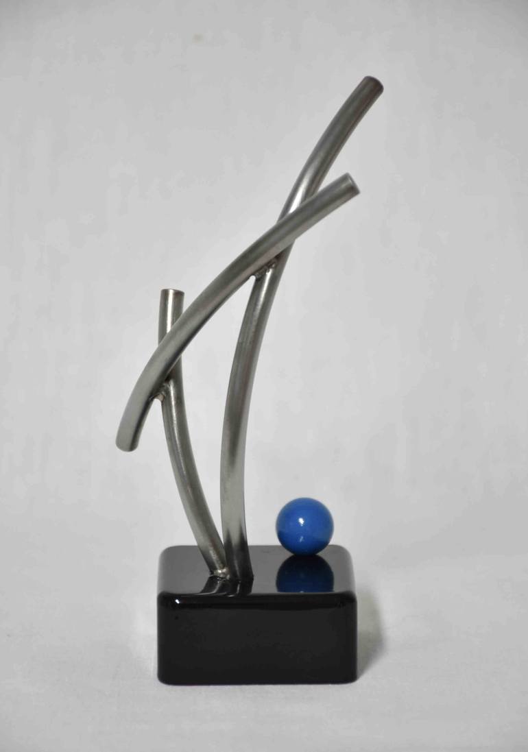 Original Science/Technology Sculpture by Yannick Bouillault