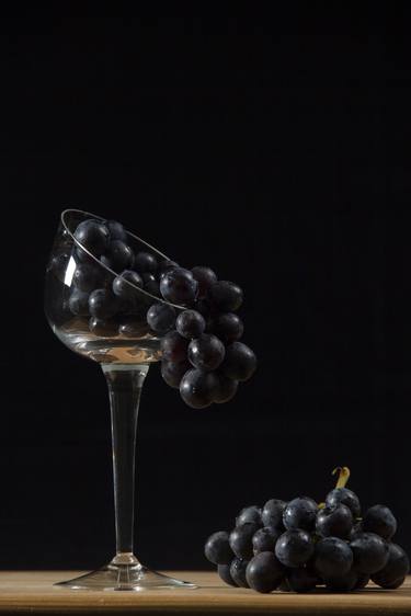 Black grapes for wine thumb